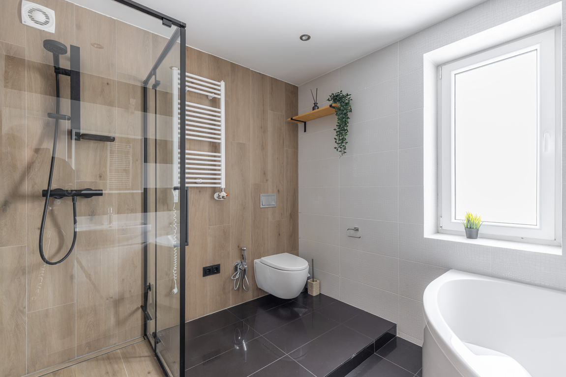 Parduodamas butas 174.3 kv.m ploto