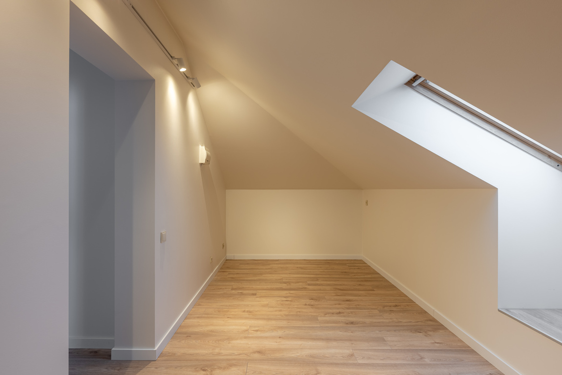 Parduodamas butas 174.3 kv.m ploto