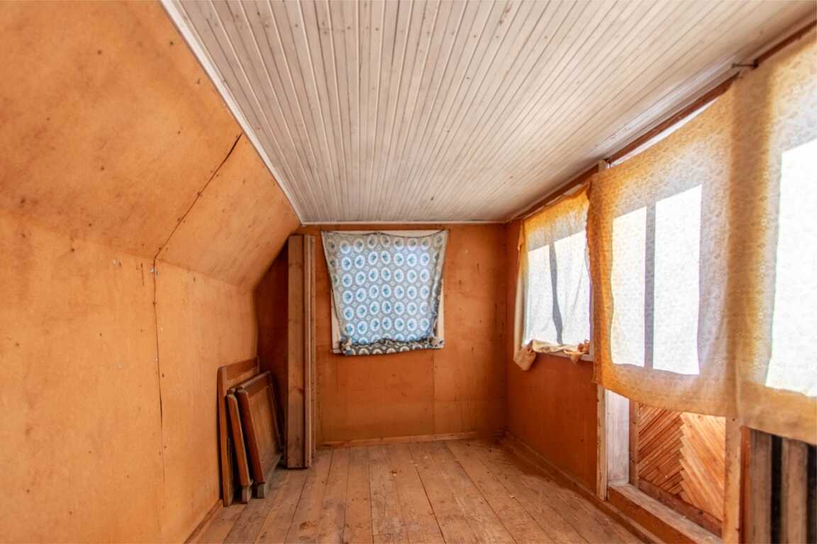 Namas, Bičiulių g., Juodlieknio k.