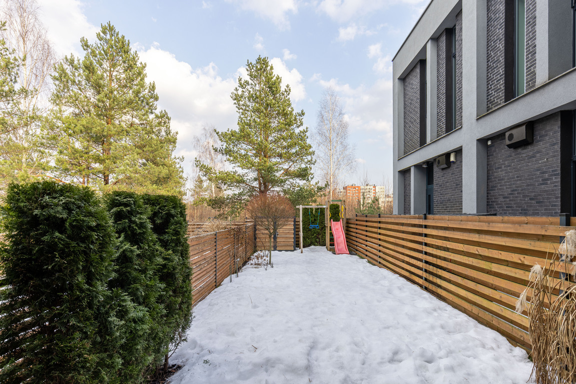 Parduodamas kotedžas Įsruties g., Pilaitėje, Vilniuje, 67.53 kv.m ploto