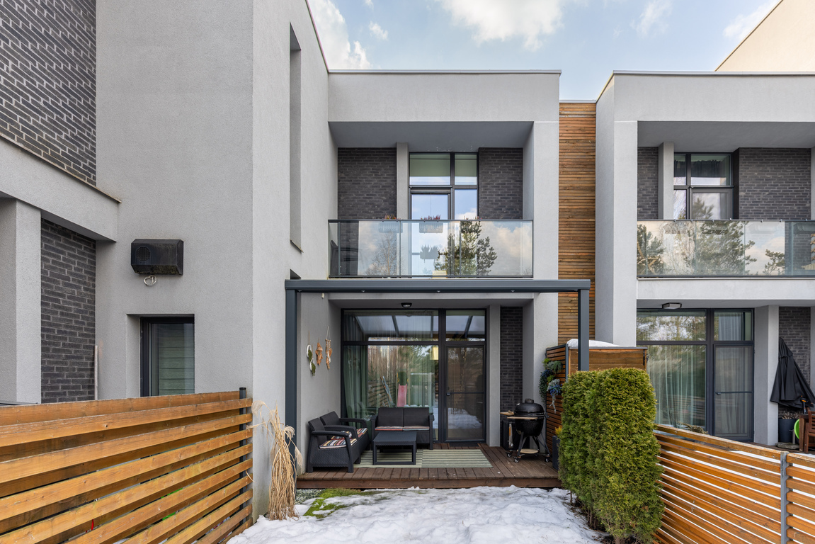 Parduodamas kotedžas Įsruties g., Pilaitėje, Vilniuje, 67.53 kv.m ploto