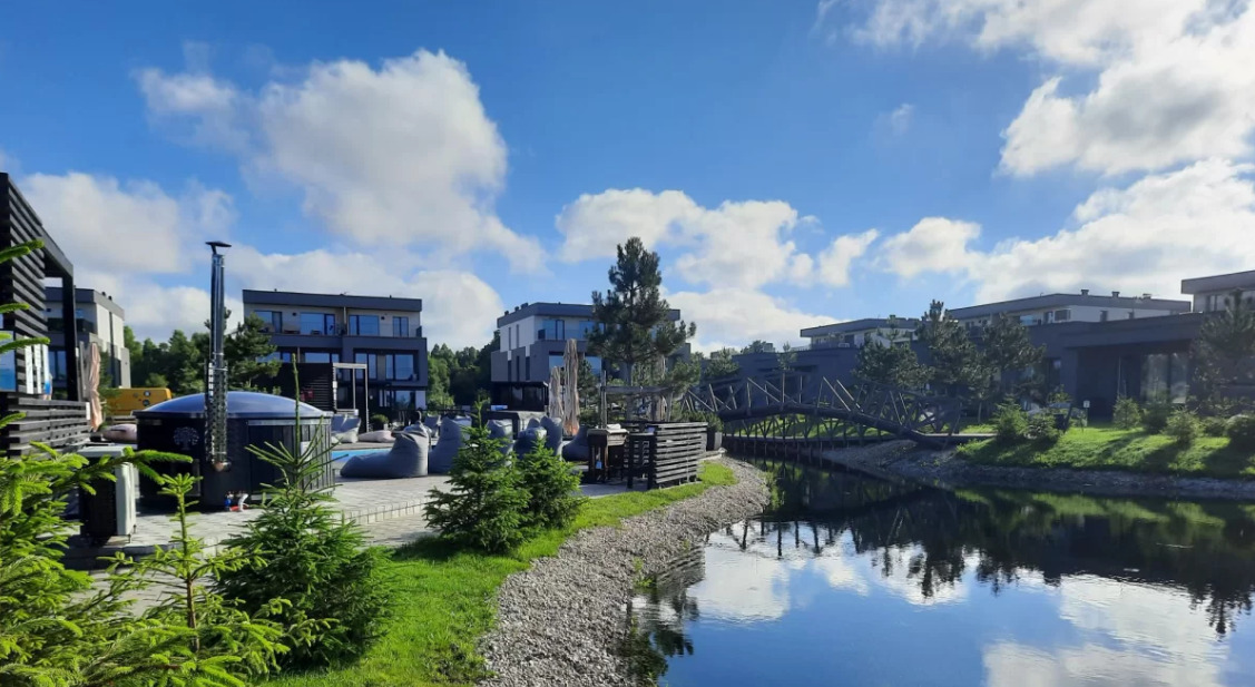 Kompaktiškas STUDIO tipo būstas 1aukšte  su TERASA ir PARKINGO vieta  – "Mano Jūra 2" projekte