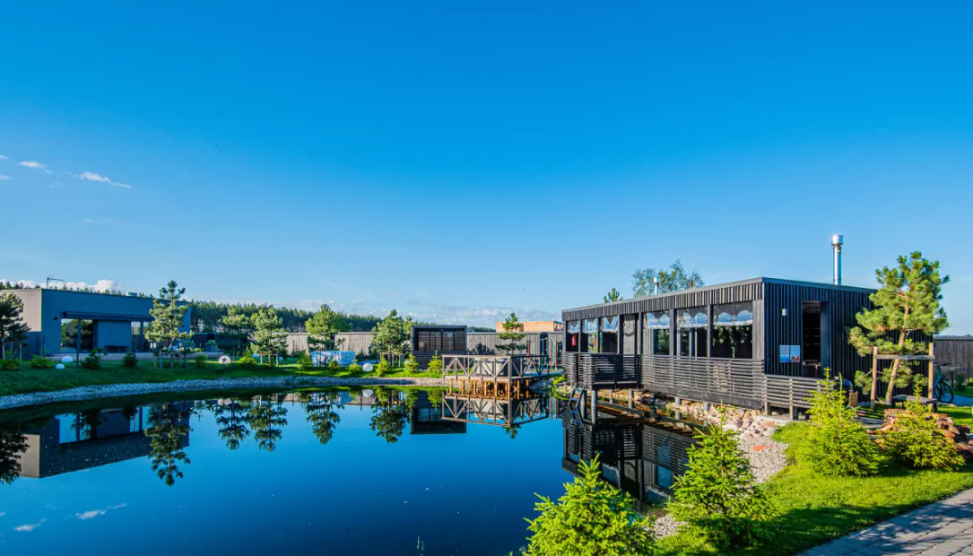 Kompaktiškas STUDIO tipo būstas 1aukšte  su TERASA ir PARKINGO vieta  – "Mano Jūra 2" projekte