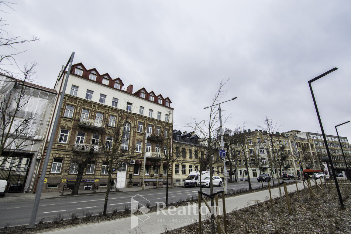 Nuomojamas erdvus 2 kambarių butas Pamėnkalnio g.-image-285864160