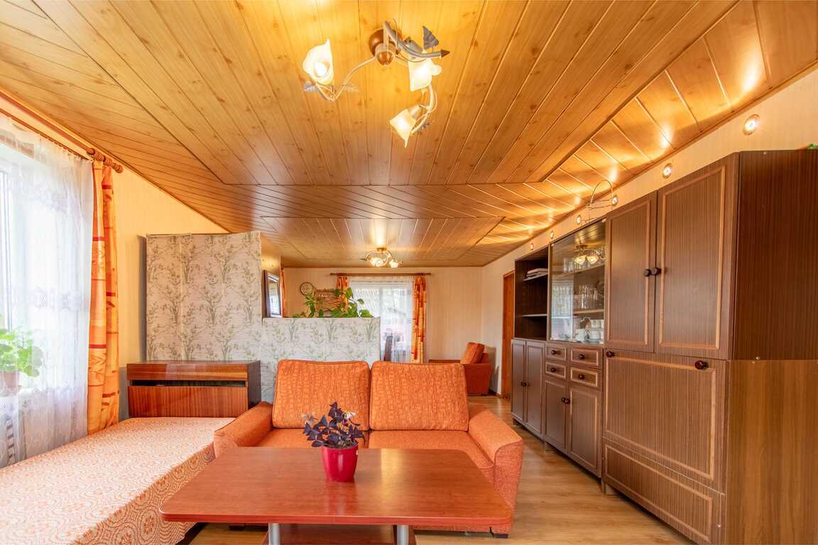 Namas, Deveitonių k.