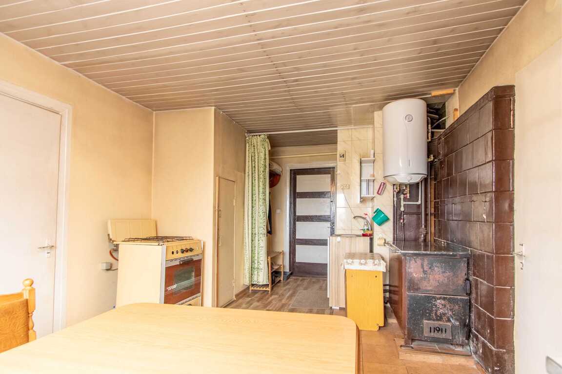 Namas, Deveitonių k.