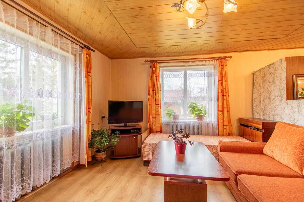 Namas, Deveitonių k.