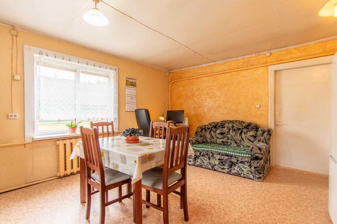 Namas, Deveitonių k.