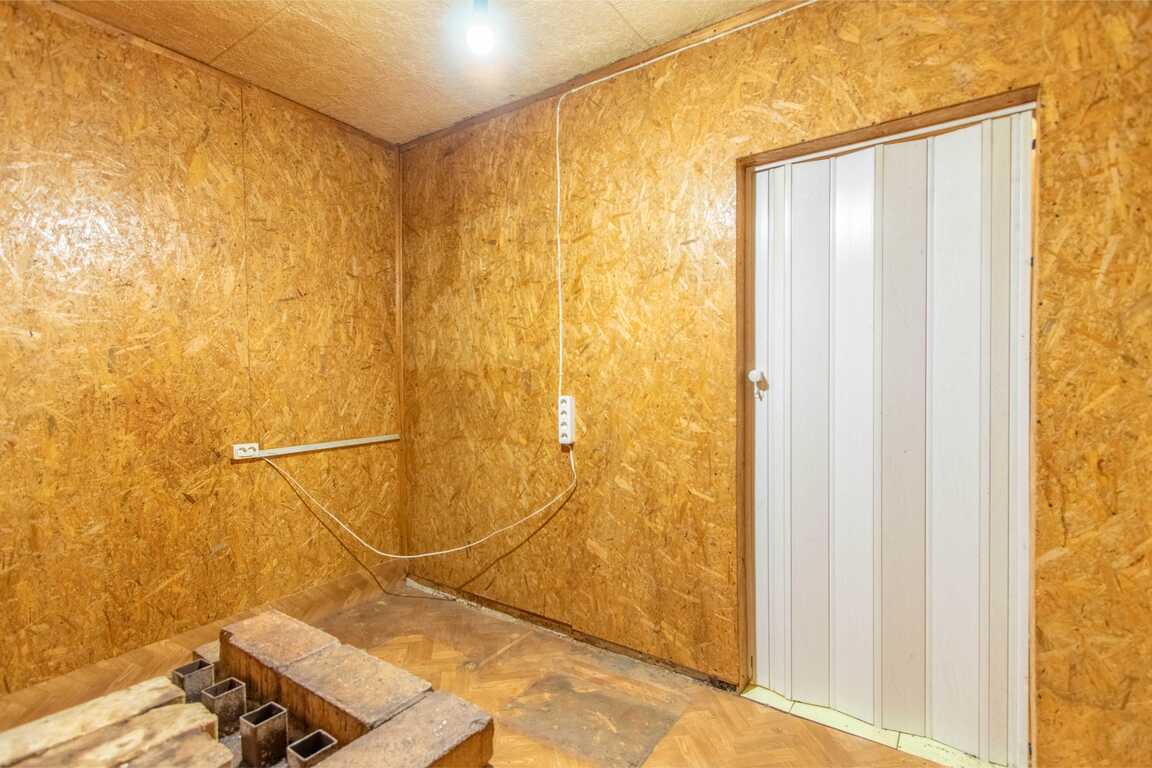 Namas, Kosmonautų g., Anykščių m.