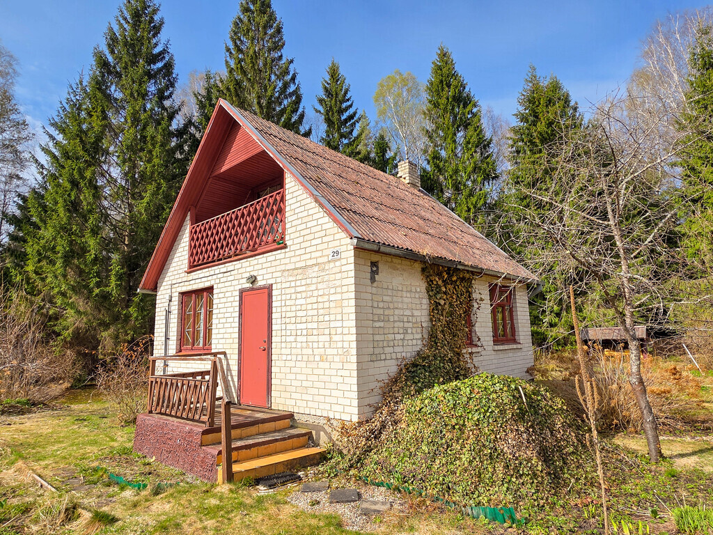 PARDUODAMAS MŪRINIS 54,10 KV. M. SODO NAMAS 6,40 ARŲ SKLYPE KAUBARISKIO KAIME