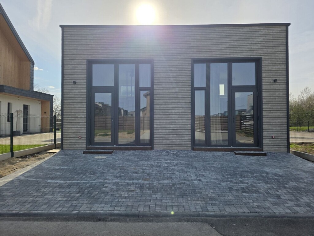 Lofto tipo būstas su atskiru įėjimu