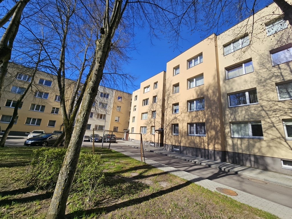 3 kambarių  butas PIRMAME aukšte  Druskininkų gatvėje, Palangoje