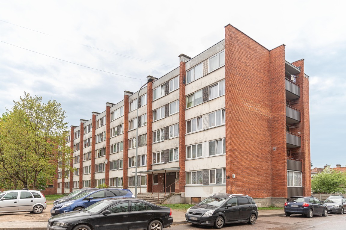 Parduodamas butas Šaltkalvių g., Naujininkuose, Vilniuje, 17.5 kv.m ploto