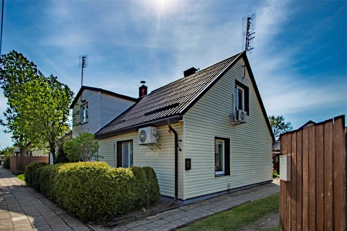 Namas, Šermukšnių g., Panevėžio m.