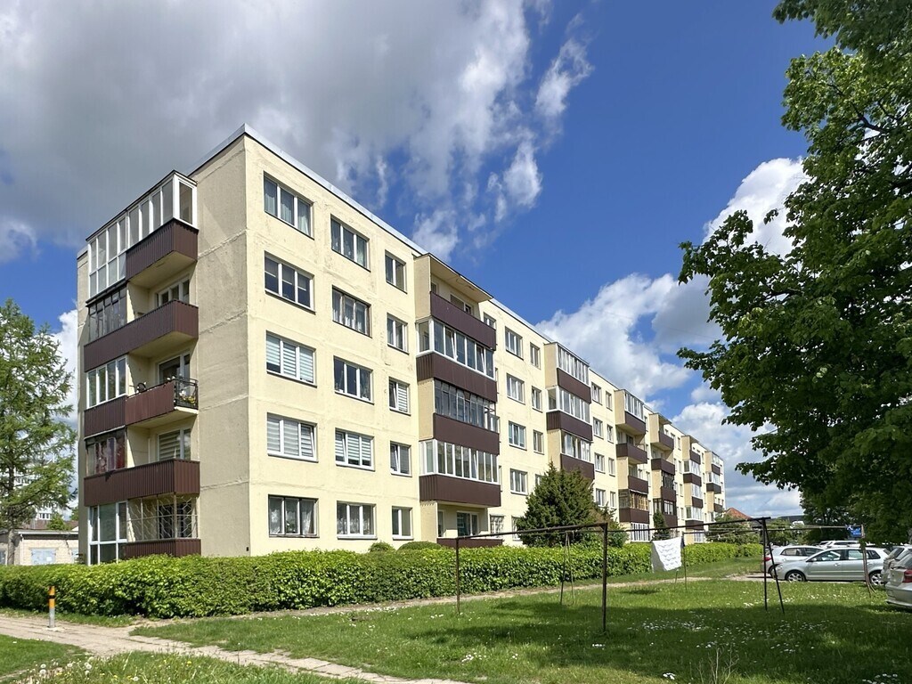 Estate photo