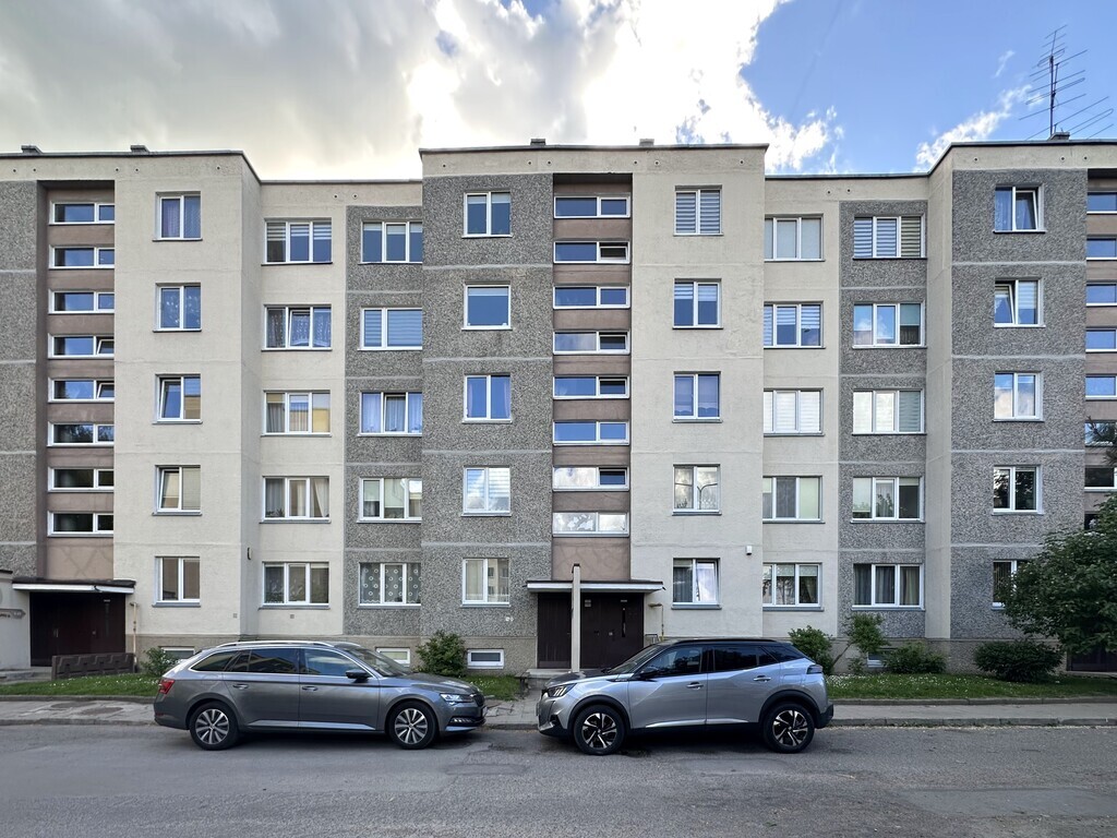 NUOMOJAMAS TVARKINGAS 1 K. BUTAS PENKTAJAME AUKŠTE MOLAINIŲ G. 42, PANEVĖŽYJE