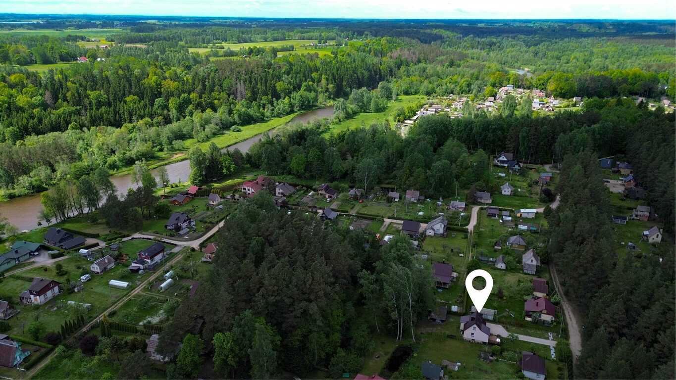 Namas, Vyšnių g., Šeimyniškėlių k.
