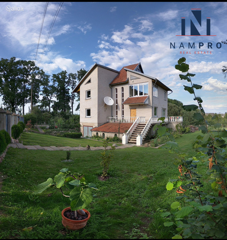 Parduodamas namas Smalininkai, 298 kv.m ploto, 2 aukštai
