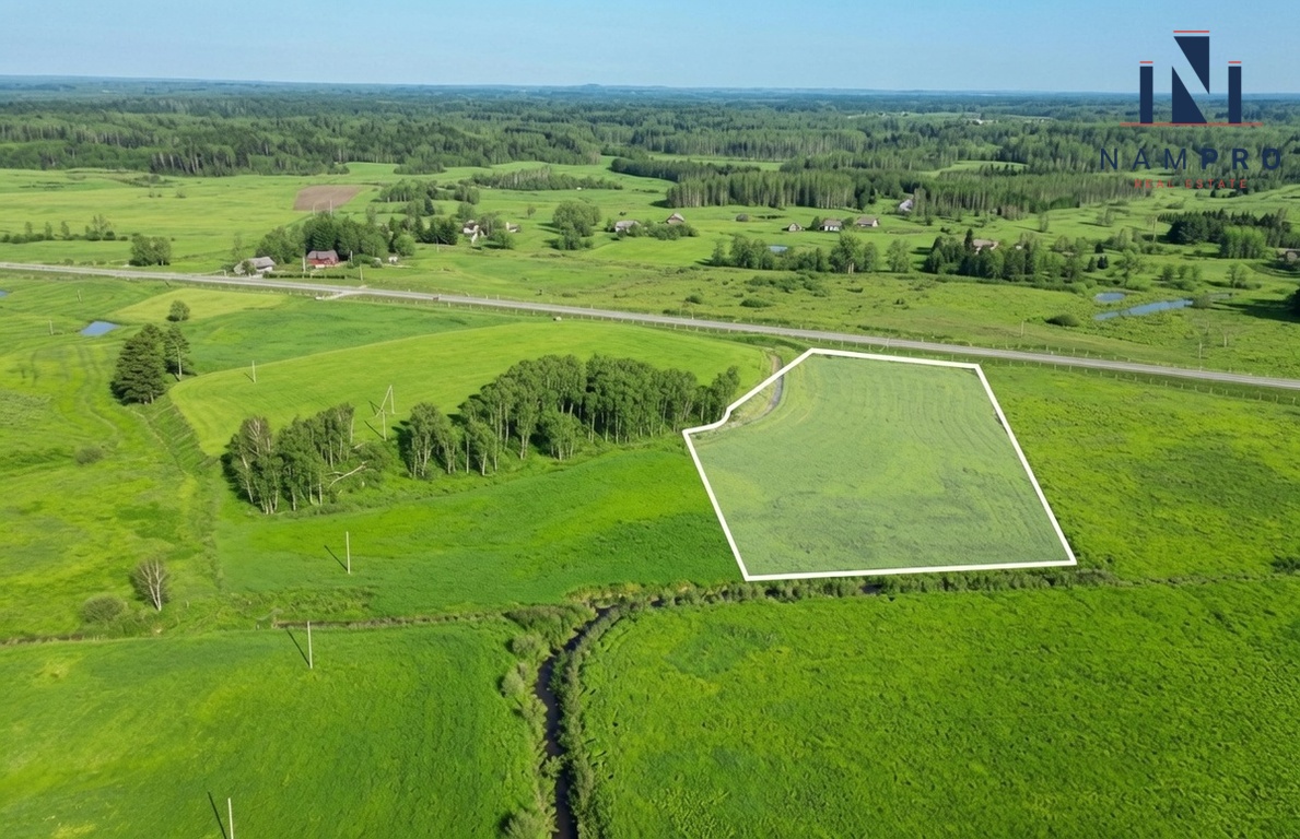 Molėtų raj., Mažeikių k., parduodamas 1,3689 ha pramoninės-sandėliavimo paskirties sklypas