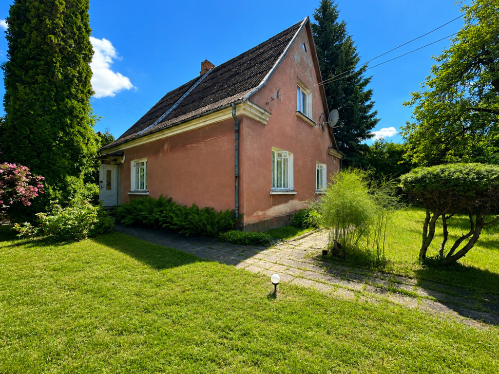 Estate photo