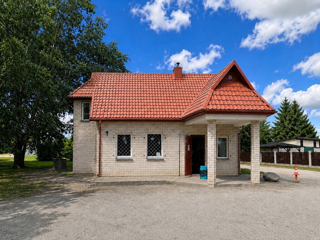 PARDUODAMAS 80,22 KV. M PLOTO NAMAS SU 15 ARŲ ŽEMĖS SKLYPU BEI MŪRINIU ŪKINIU PASTATU GRIGO G. 1, BERNIŪNUOSE, PANEVĖŽIO RAJONE