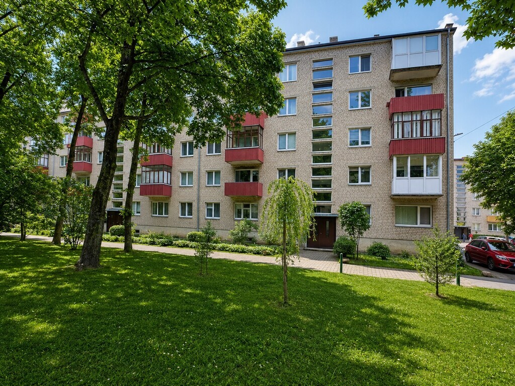 Estate photo