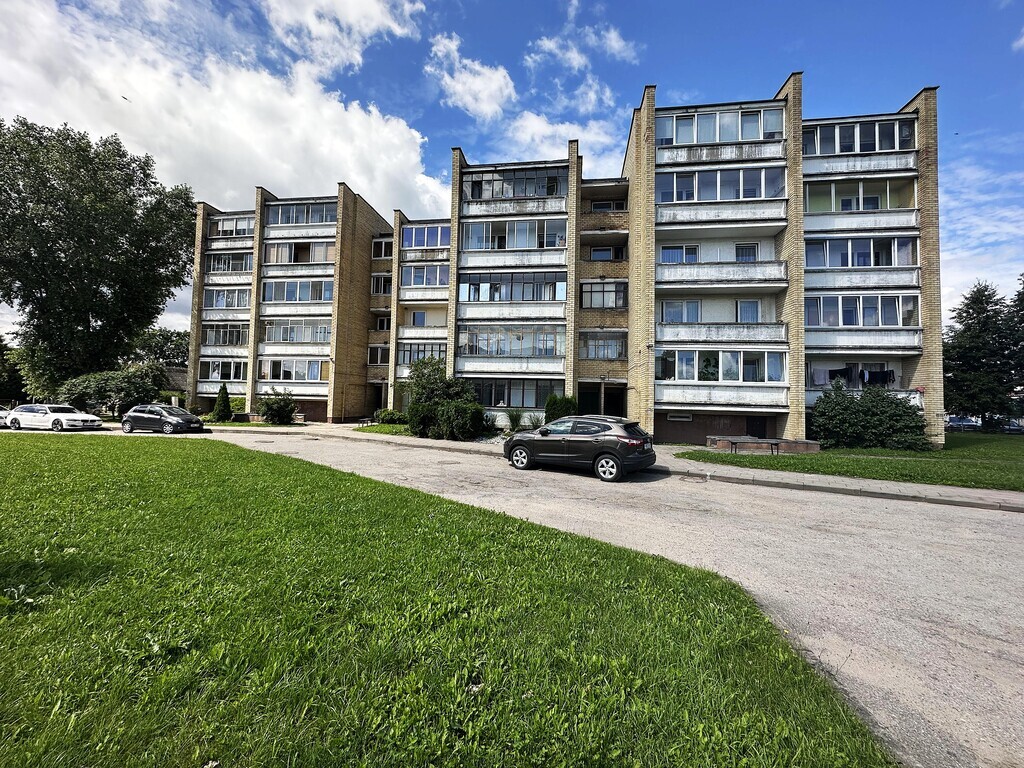Estate photo