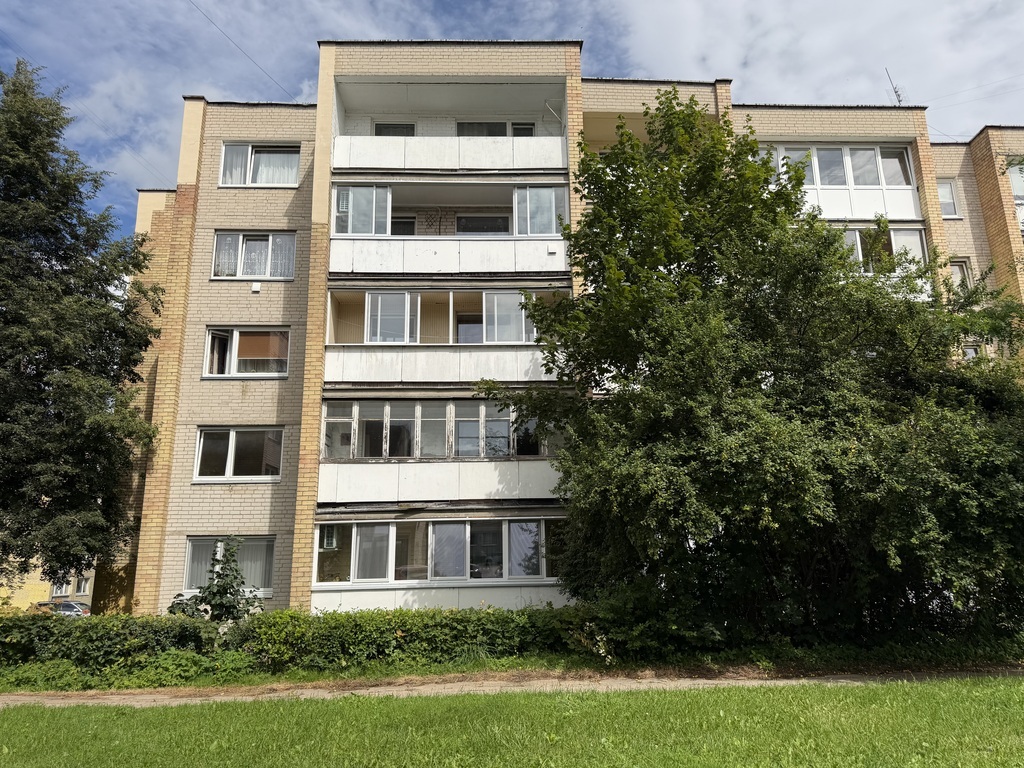 PARDUODAMAS ERDVUS 2 KAMBARIŲ BUTAS NAUJOJOJE VILNIOJE, GENIŲ G. 27