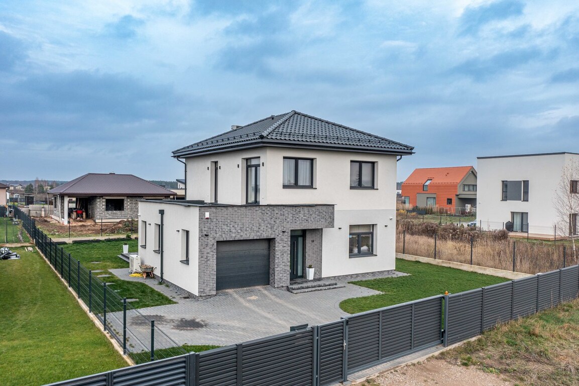 Nuomojamas namas Lamatos g., Vilnius, 155.78 kv.m ploto, 2 aukštai