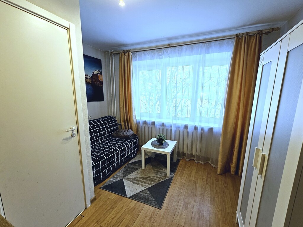 Nuomojamas butas Rodūnios kel., Naujininkuose, Vilnius, 15 kv.m ploto, 1 kambariai