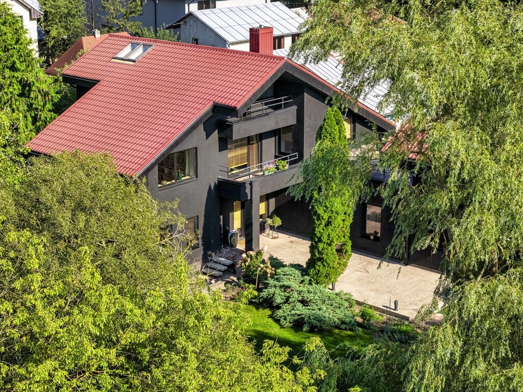Parduodamas namas Tolimoji g., Pavilnyje, Vilnius, 272.96 kv.m ploto, 3 aukštai