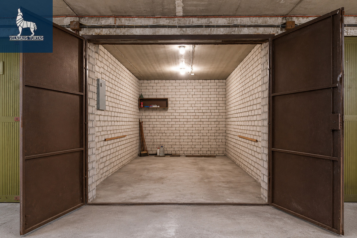 Parduodamas garažas Ukmergės g., Fabijoniškėse, Vilnius, 16 kv.m ploto