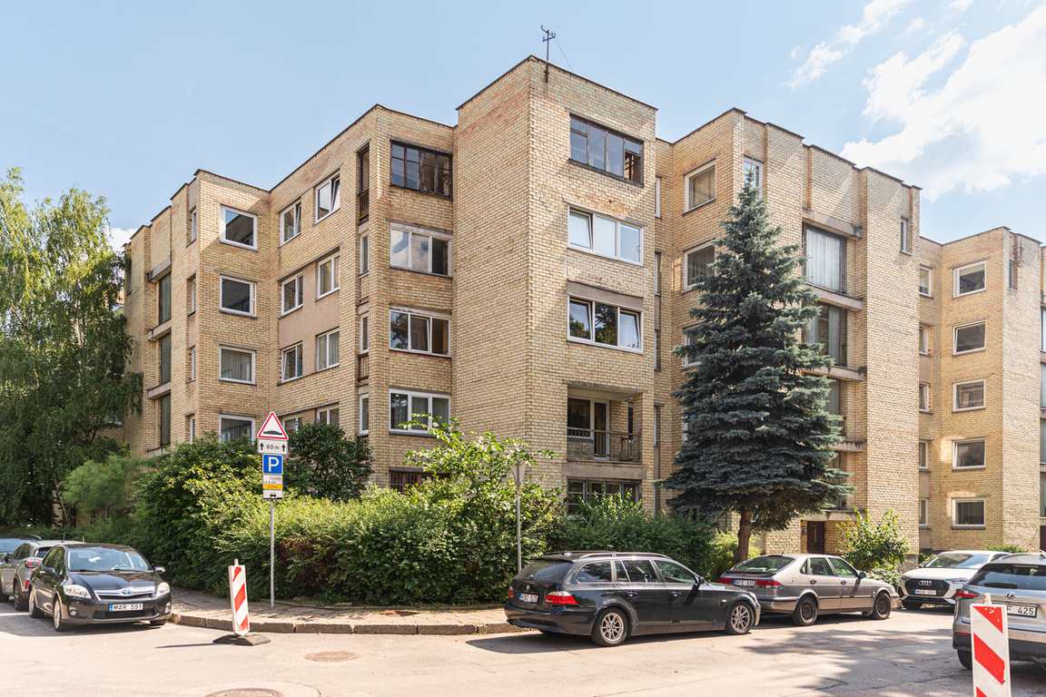 Parduodamas butas Liepyno g., Žvėryne, Vilnius, 82.14 kv.m ploto, 4 kambariai
