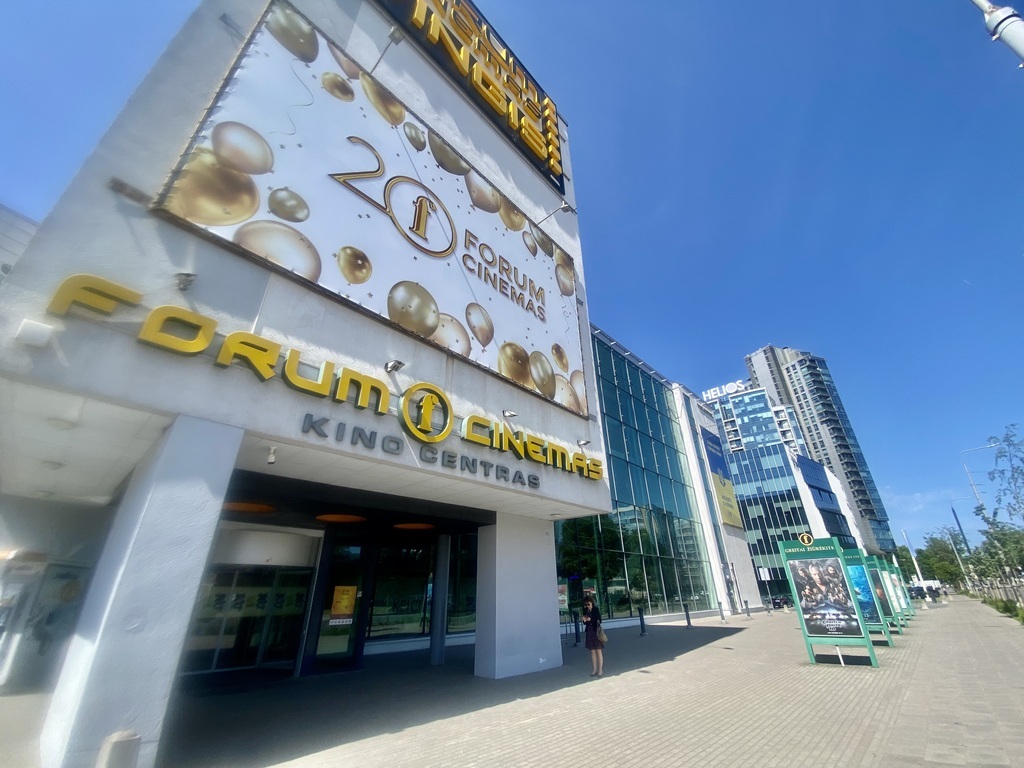 Vilniuje, Naujamiestyje, šalia „Forum Cinemas Vingis“,nuomojamos 74.71 kv.m ploto patalpos