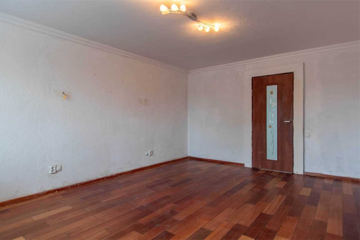Namas, Ąžuolytės g., Panevėžio m.