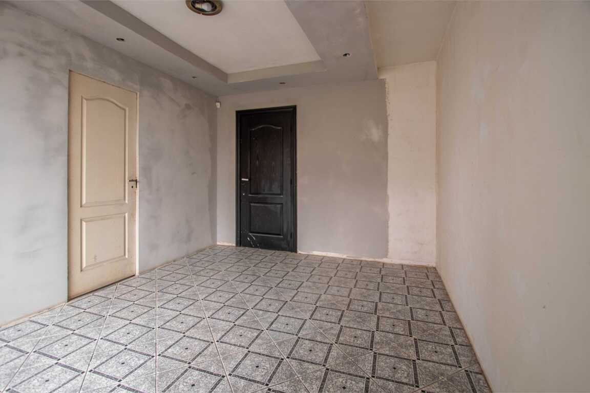 Namas, Ąžuolytės g., Panevėžio m.