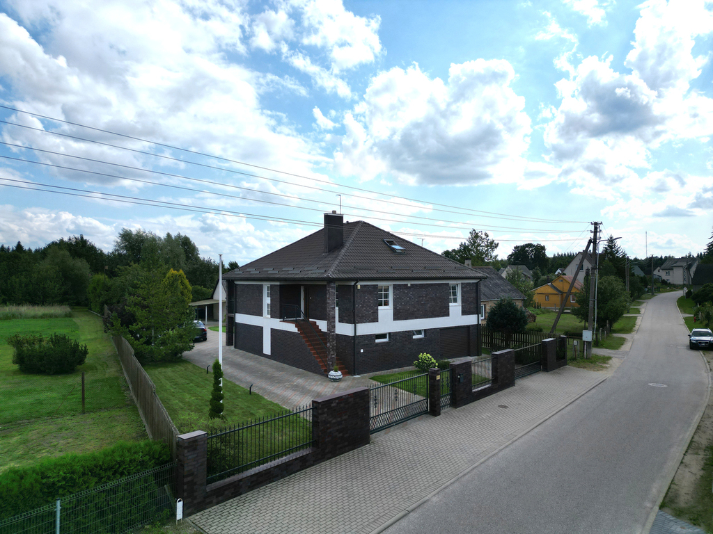 Parduodamas namas Seinų g., Kalvarija, 228.07 kv.m ploto, 3 aukštai