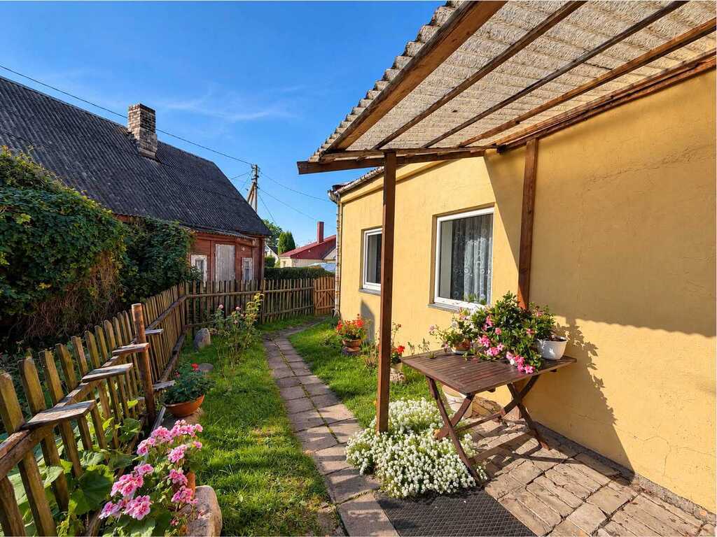 Namas, Kęstučio g., Radviliškio m.