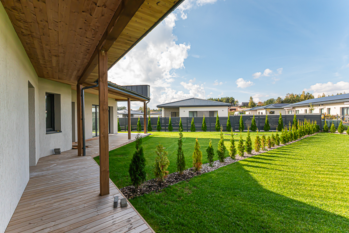 MODERNUS VIENO AUKŠTO NAMAS DIDŽIASALYJE – 105 m²